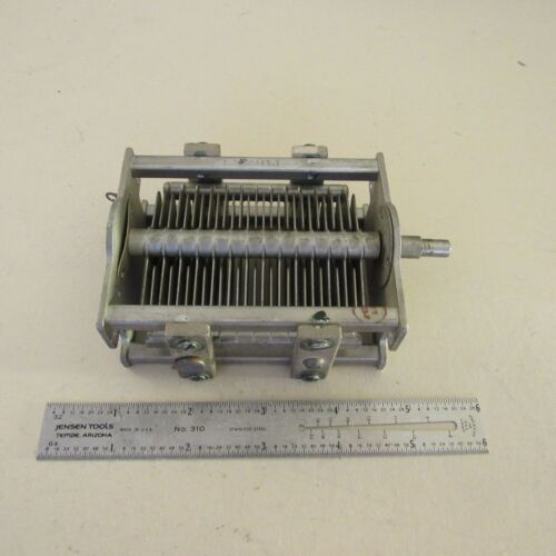 Variable Capacitor 100 pF 24-118 pF with 1/4 inch shaft