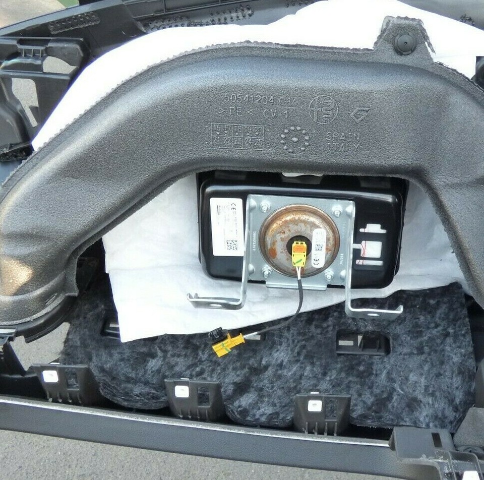 2x Air Bag Befestigung Clips Airbagklappe Für Alfa Romeo 147 156 GT 71713084