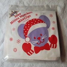 1992 Avon Mitten Munchers Mice Clips Always Keep Mittens In Sight  NEW