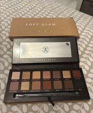Anastasia Beverly Hills - Soft Glam Eye Shadow Palette - Brand New in box