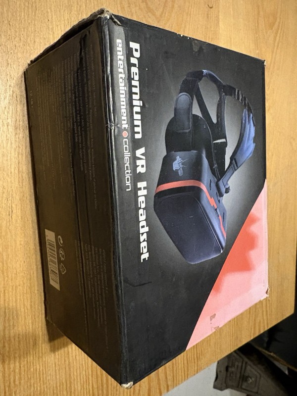 Premium VR headset By Entertainment Collection, New And Boxed