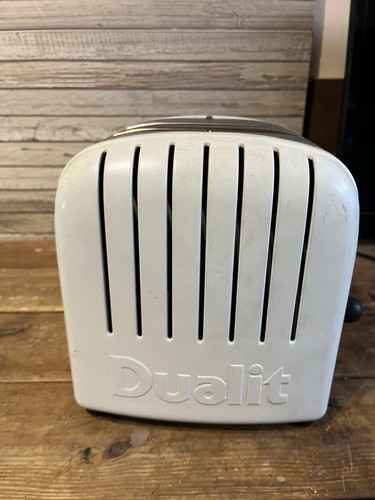 Dualit 2 Slice Toaster - Tested And Working - Picture 8 of 9