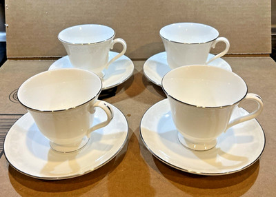 Wedgwood ST MORITZ 4 Cups & Saucers Tea Coffee White Floral Platinum Rim Retired