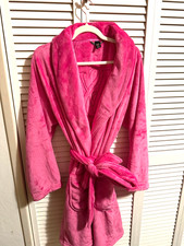 VICTORIA'S SECRET Short Cozy Plush ROBE Size  M/L Pink