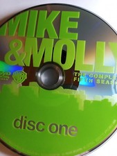 MIKE AND MOLLY SEAS5 DISC1 DVD DISC ONLY USED FREESHIP NO TRACKING
