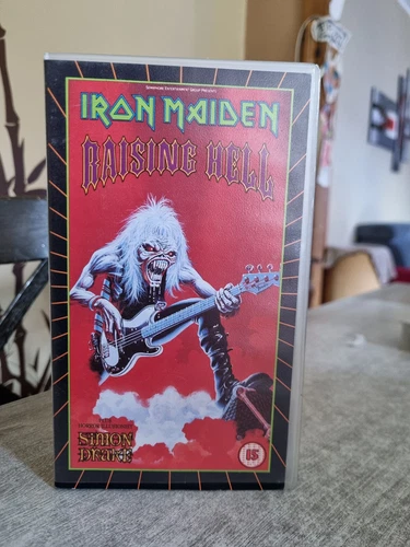 vhs cassette video iron maiden raisine hell ,occasion