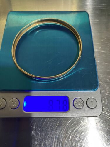 9ct Gold Hallmarked 375 Beautiful Etched Bangle REDUCED - Picture 7 of 7