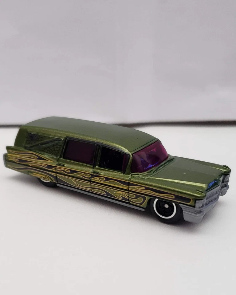 Matchbox 1963 Cadillac Hearse Loose From  Coffee Cruisers Pack - Image 2 of 4