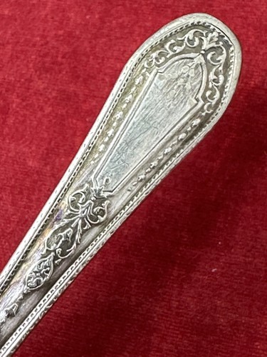 Hampton Court Community Plate 1926 Flatware Wreath ONEIDA Butter Knife - Picture 8 of 11