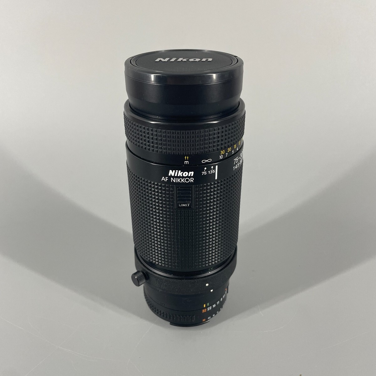 Nikon AF Nikkor 75-300mm F/4.5-5.6 Lens With Tripid Mount