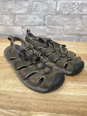 Keen Kanyon Brown Faux Leather Waterproof Slip on Men Sandal  display picture 1