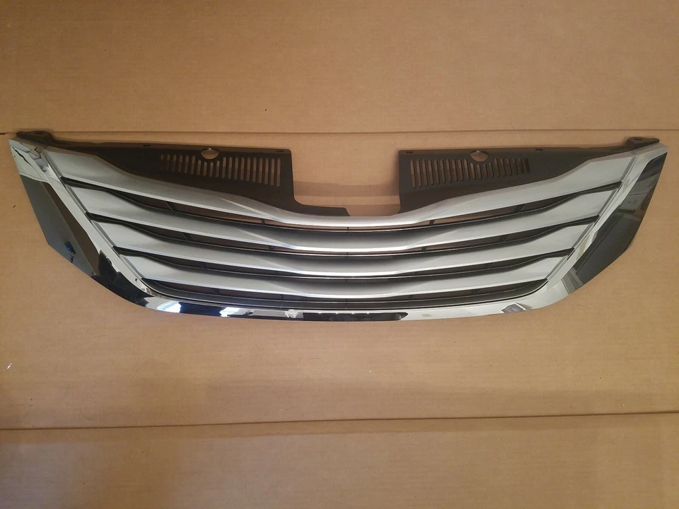 Se adapta a Toyota Sienna XLE LIMITED 2015-2017 parrilla de parachoques delantero con paquete premium NUEVO Foto 2 de 4