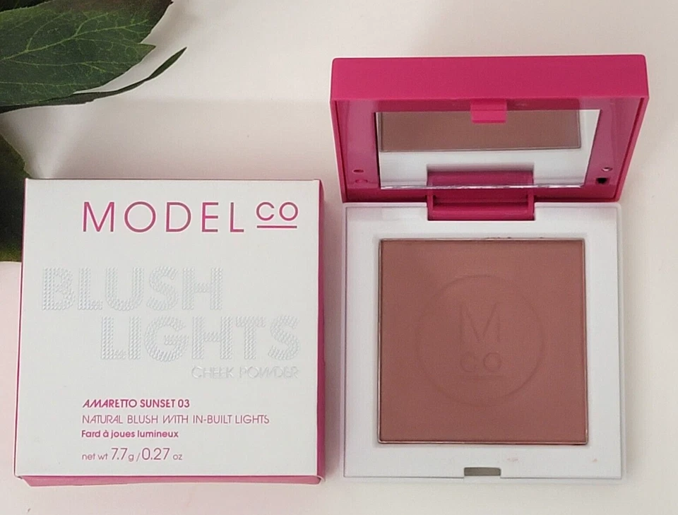 Model Co Blush Lights Cheek Powder with Built in lights 0.27 oz AMARETTO SUNSET - Image 2 of 4