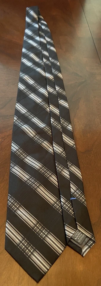 Vince Camuto Black Hand Made 100% Silk Men’s Neck Tie Made In China - Image 3 of 4