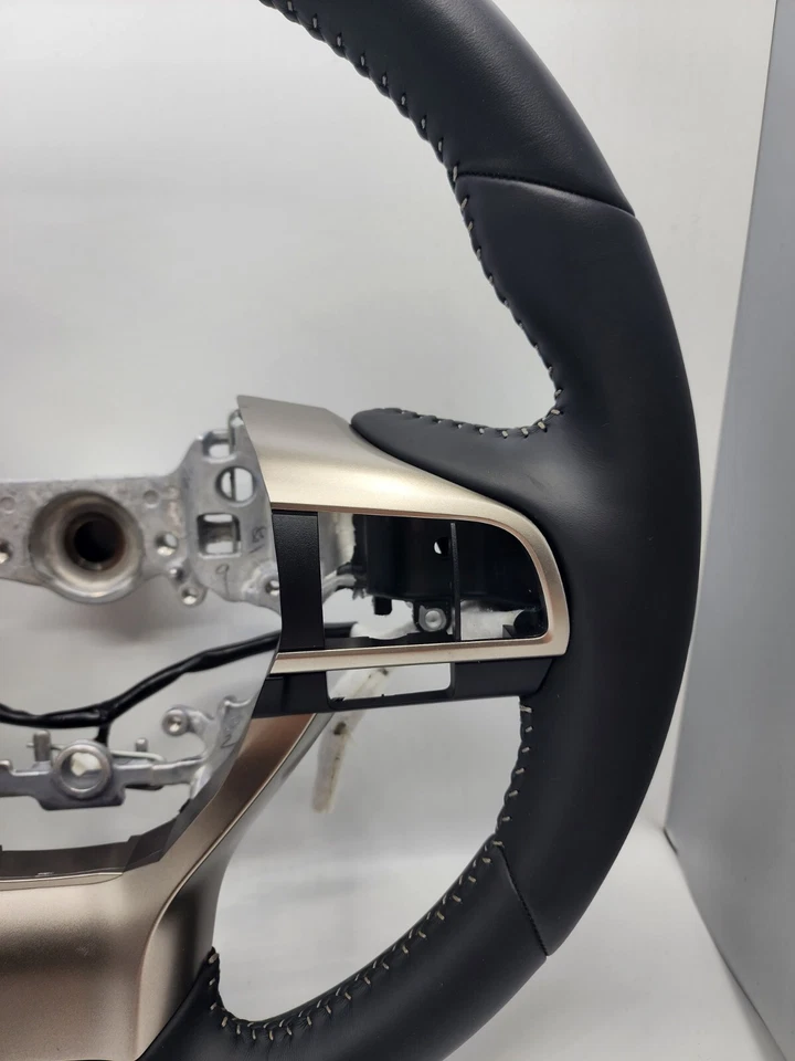 LEXUS RX350L 2021 STEERING WHEEL HEATED BLACK EXCELLENT CONDITION - Image 4 of 4