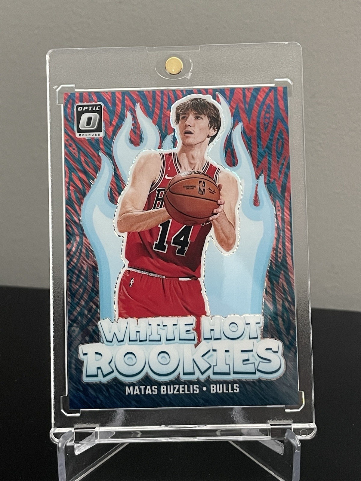 2024-25 Donruss Optic White Hot Rookies #10 Matas Buzelis Red Shimmer Prizm /75
