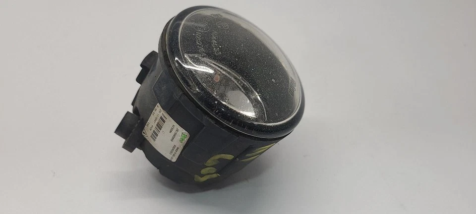 Parachoques antiniebla derecho Nissan Versa RH 2007-2012 montado hatchback Foto 2 de 4