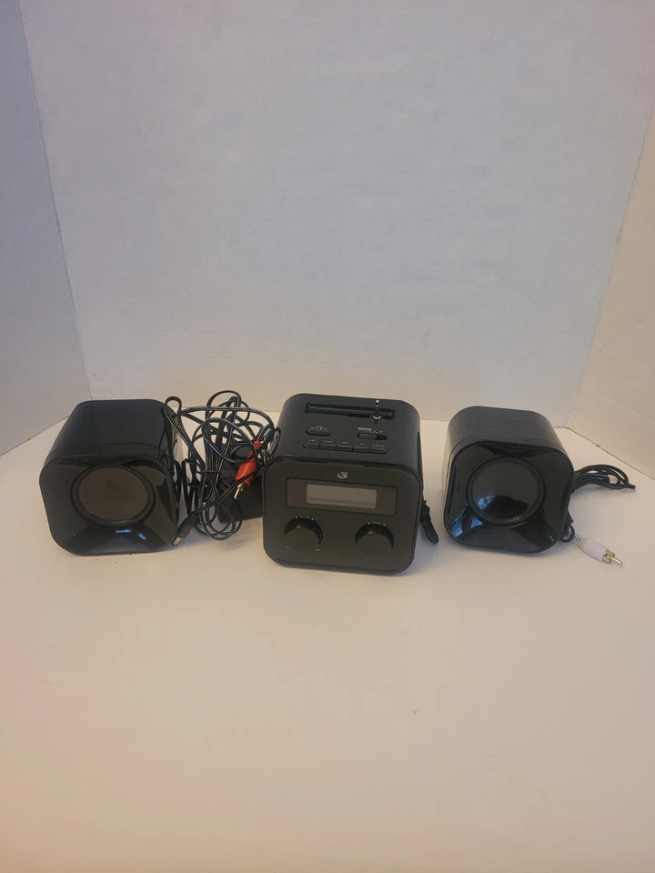 GPX Micro Music System MP3 Dock Connector Am/Fm Radio HM102B Audio Input EMusic - Image 3 of 4