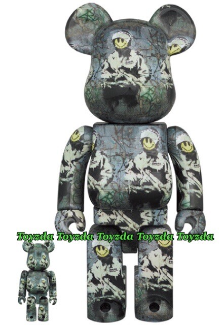 Medicom 2022 Riot Cop by Banksy 400% + 100% be@rbrick