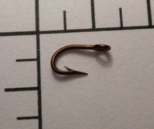 100 MUSTAD & SON #18 NYMPH WET Fly Tying Hooks STRONG Bowed Ringe Bronzed 1608