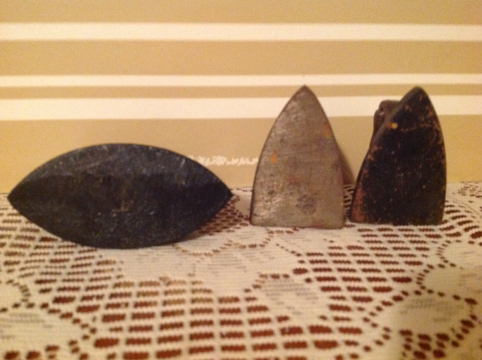 (3) Vintage MINIATURE CAST IRON IRONS eBay