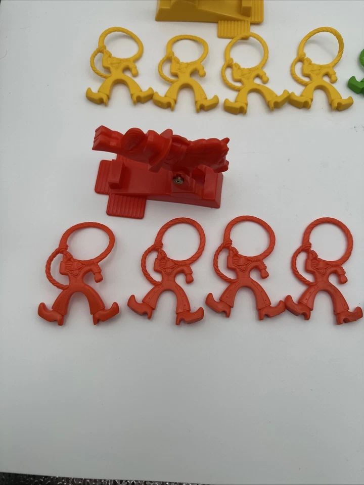 1991 Yahoo Buckaroo Game Milton Bradley Replacement Parts 4 sets horses & riders - Image 2 of 4