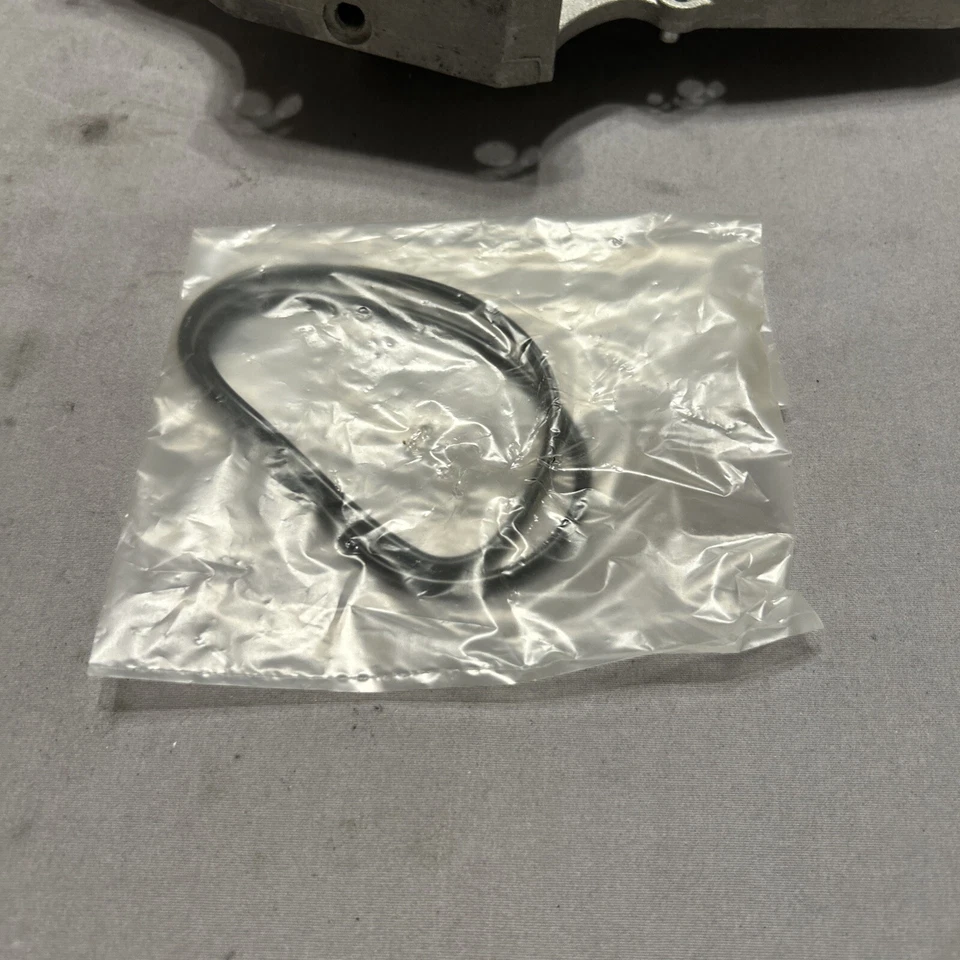 NEW CARDONE ENGINE WATER PUMP WITH GASKET 55-53421 - Image 2 of 4