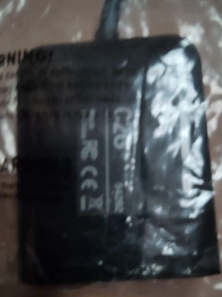 C2G Mini Display Port to HDMI Monitor Splitter 4K +DP1.4 Male to Mini DP Female  - Image 3 of 4