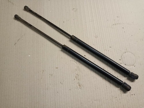 VW Golf 4 - 2x Dämpfer Halter für Heckklappe 1J6827550