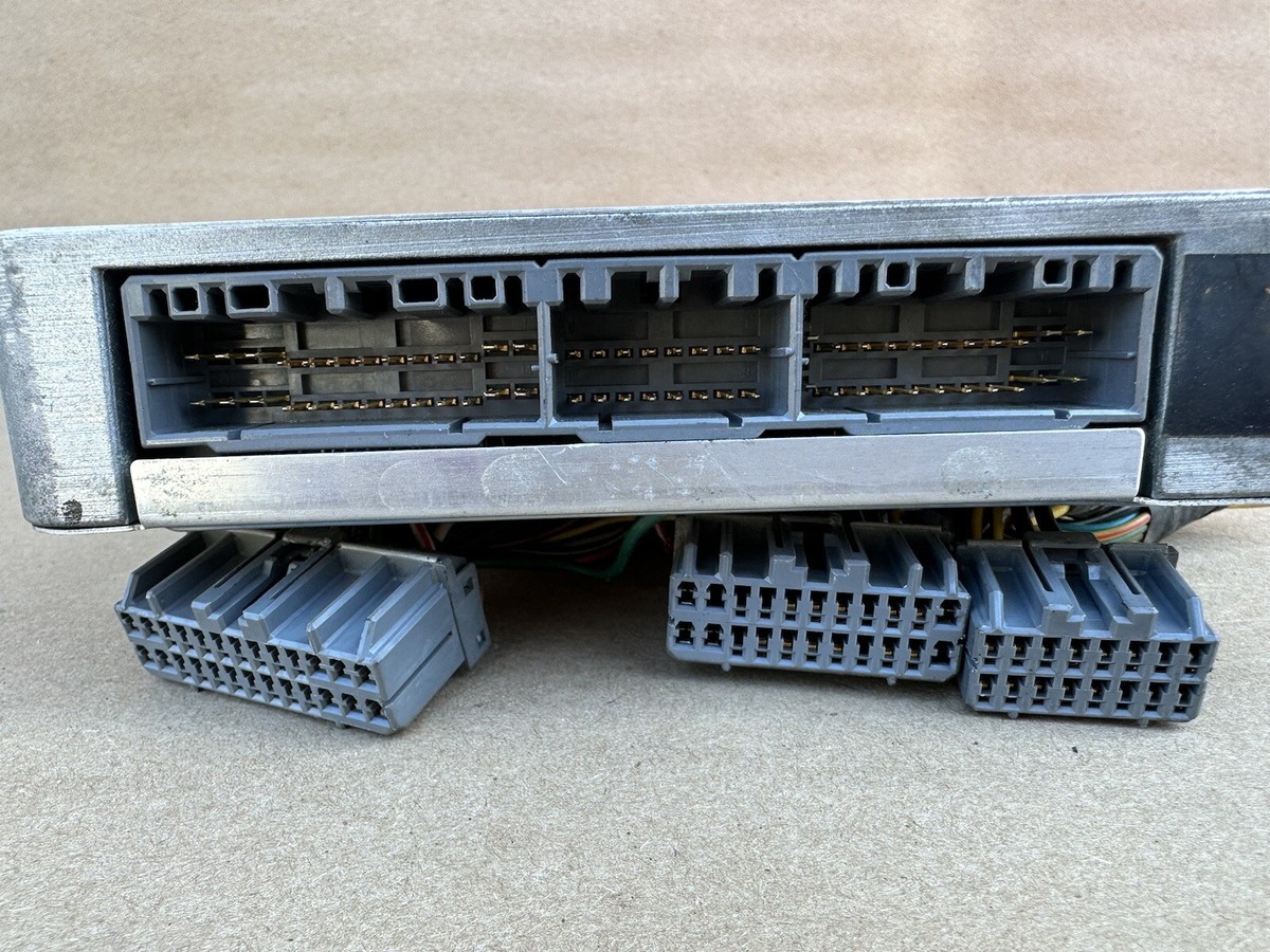 1993 Toyota Pickup 3VZ 3.0 AT OEM ECU ECM PCM Engine Computer
