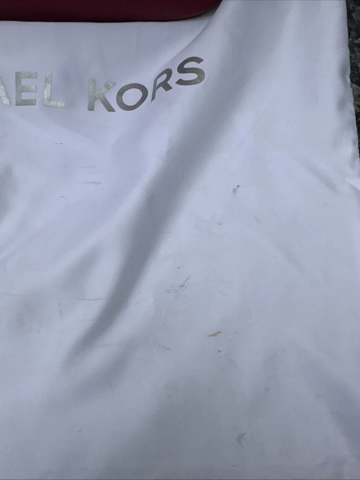 Mochila mediana Michael Kors Rhea rojo oscuro Foto 4 de 4