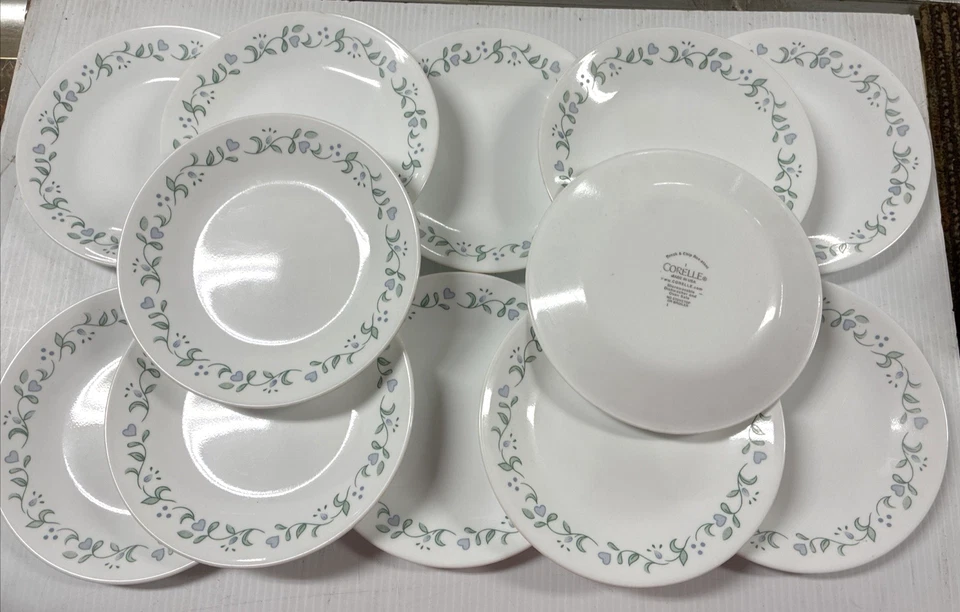 Juego de vajilla de 38 piezas Corelle Country Cottage platos, cuencos, tazas, platillos Foto 2 de 4