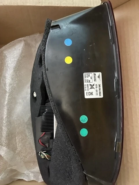 BENTLEY CONTINENTAL GT GTC TAIL LAMP RH 3W8945095AK - Image 3 of 3