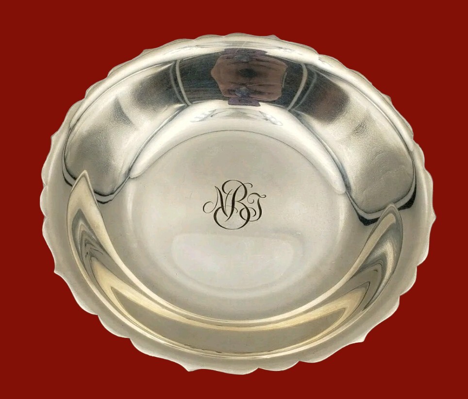 ティファニー小皿　銀製品　直径12cm Vintage Tiffany & Co. Sterling Silver Scalloped Edge Bowl w