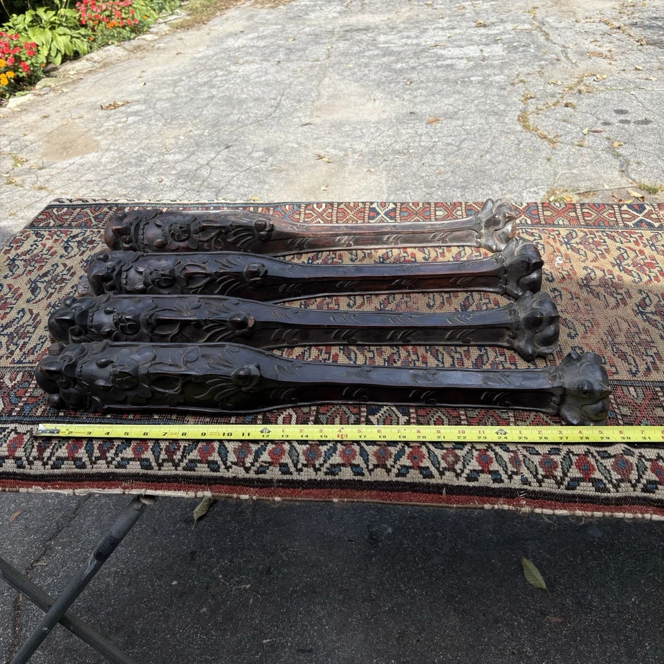 "4 PIEZAS DE MESA ANTIGUAS DE 23"" ORNAMENTADAS TALLADAS DE PALISANDRO MACIZO CON CARAS" Foto 2 de 4