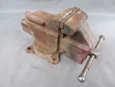 Vintage Columbian NO. 3035 3-1/2" Bench Vise With Swivel Base