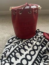 NWT Marc Jacobs Medium Leather The Bucket Bag - True Red