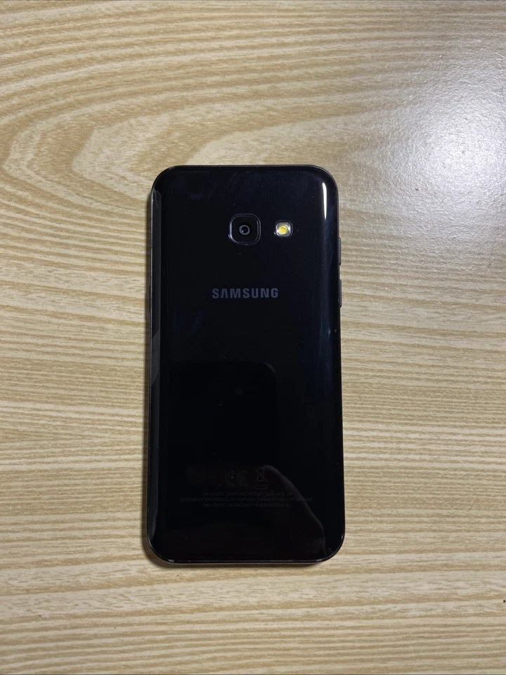 Samsung Galaxy A3 (2017) - 16GB - schwarz (Ohne Simlock) - Bild 3 von 3