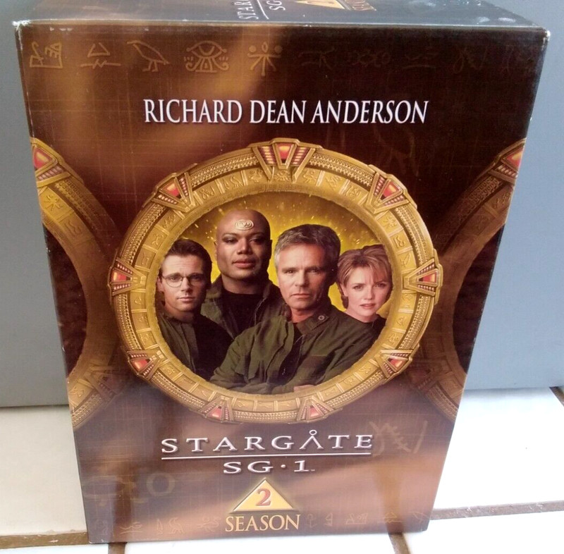 STARGATE SG-1 The Complete Season 2 - DVD Set