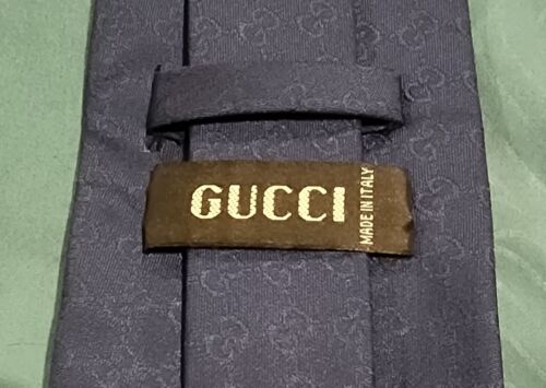 GUCCI NWT GG Dark Blue 100% Silk Italian Handmade Men's Classic Necktie Tie - Picture 4 of 5