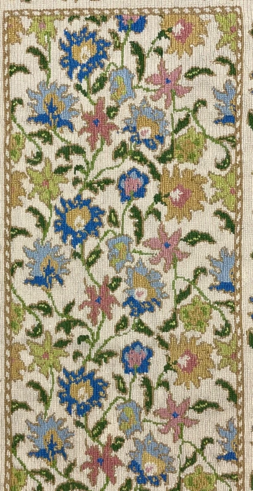 Bordado isla griega, principios del siglo XX, 2 pies x 4 pies.; Floral  Foto 3 de 4