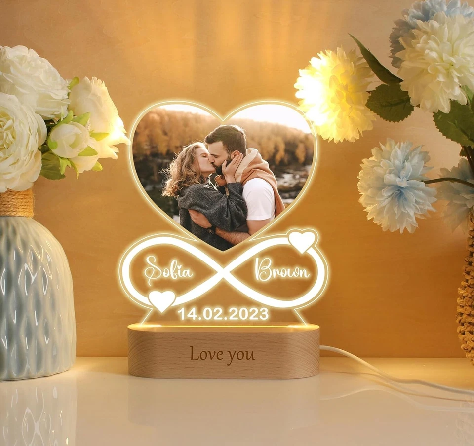 Regalos personalizados para hombres mujeres, marco de acrílico personalizado para corazón Foto 3 de 4