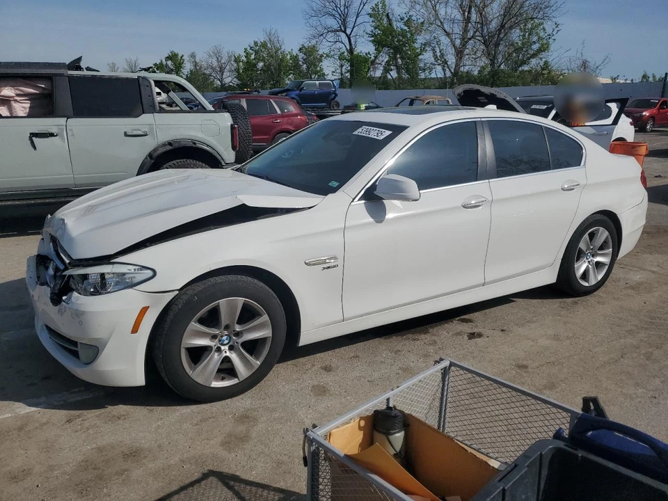 Used Air Cleaner Assembly fits: 2012 Bmw 528I Grade A - Image 2 of 4