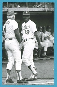 dodgers gilliam angeles