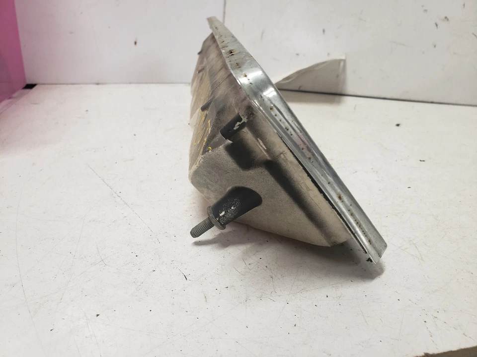 Luz trasera derecha Chevrolet Chevette 1976 Foto 4 de 4