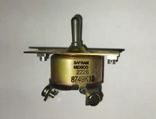 P/N 8749K13 NSN 5930-00-777-5730 SAFRAN POWER USA TOGGLE SWITCH