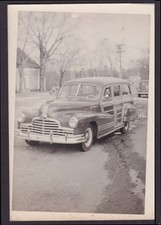 1946 Pontiac Streamliner Station Wagon Vernacular Snapshot 1946 Pontiac Streamliner Station Wagon Vernacular Snapshot