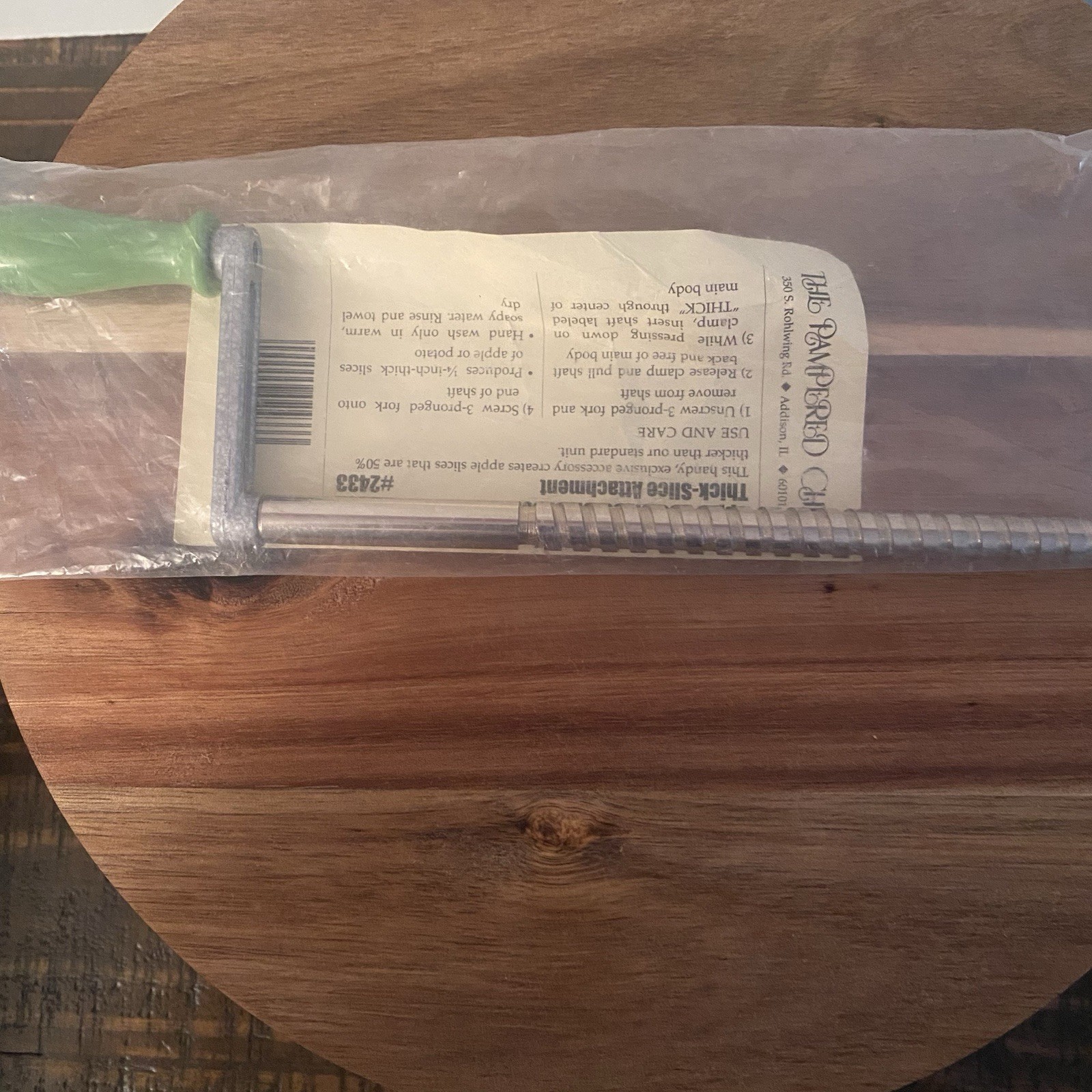 Pampered Chef #2433 Thick-Slice Green Handle Apple Peeler Corer Attachment NEW