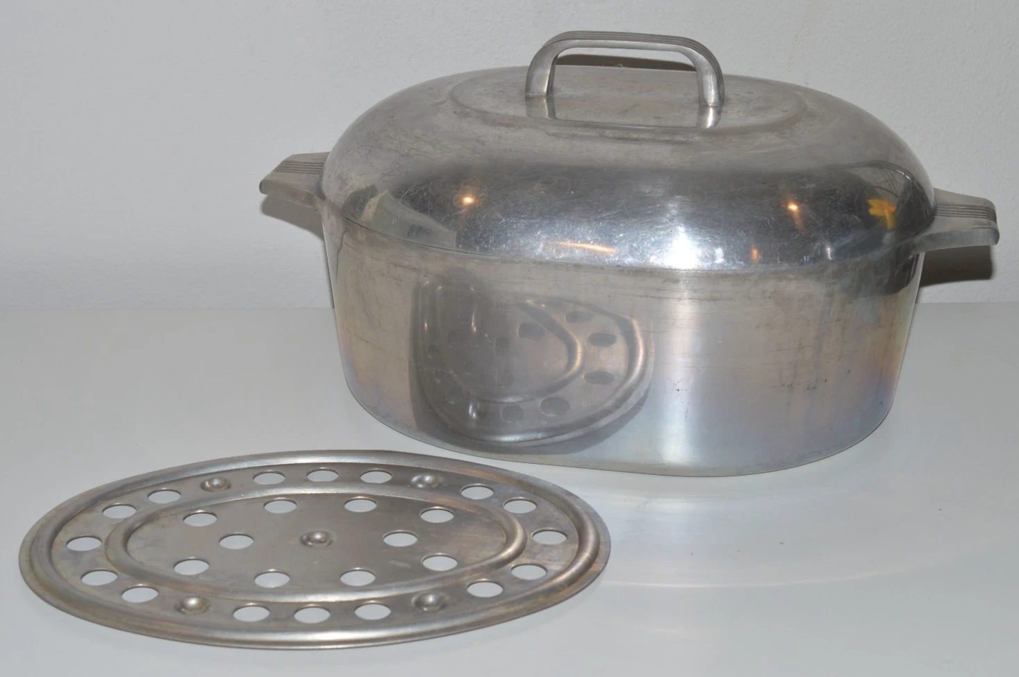 VTG Wagner Ware Magnalite 8 Qt Oval Roaster 4265-P, 3 Piece Set w/ Trivet CLEAN!