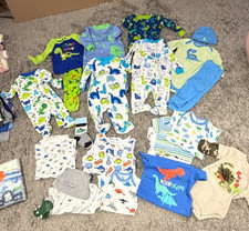 NWoT Baby Unisex Clothes Lot Dinosaurs Pajamas Burp Cloth Hat Socks Gerber